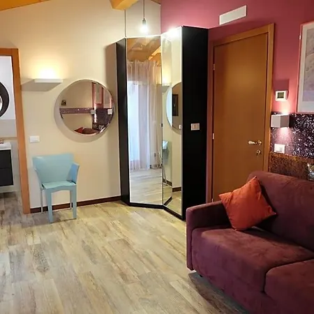 Milano לינה וארוחת בוקר 3*
